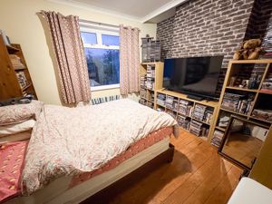 Photo 1- click for photo gallery